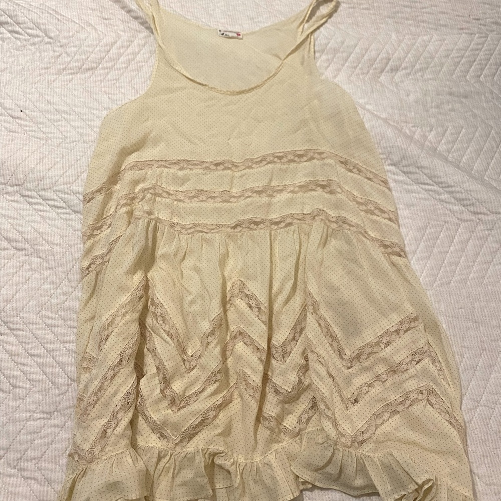Free People Tunic, barely worn in great condition.